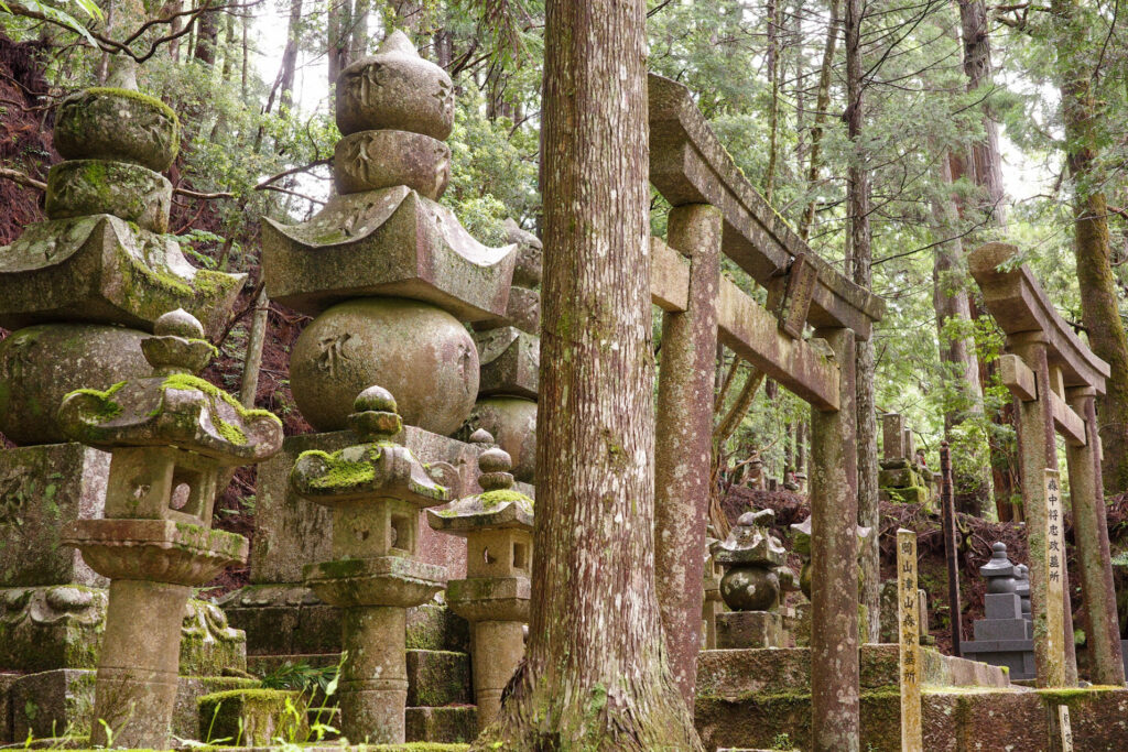 高野山　奥の院散策