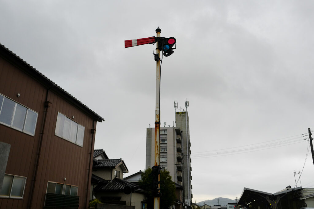 氷見　氷見駅　腕木式信号機